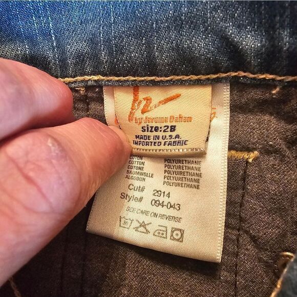 Citizens of Humanity flared jeans sz 28 with 30" inseam - Picture 4 of 7